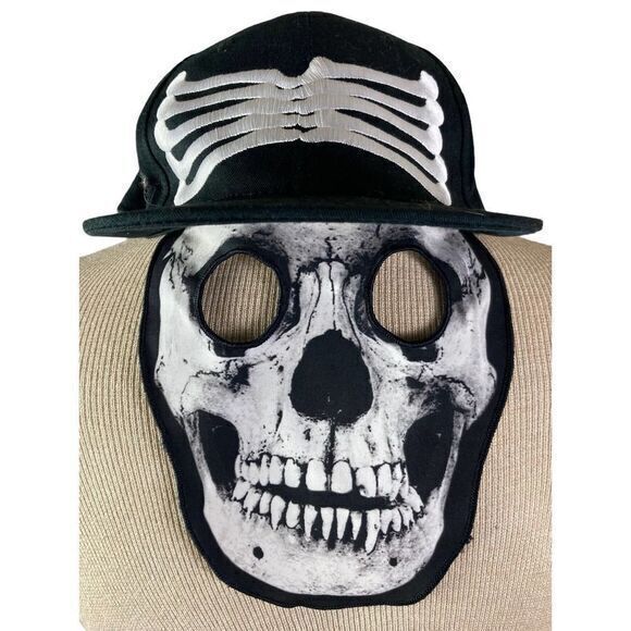 Men's Snapback Hat Gothic Punk Skull Mask Streetwear Cap in Black Stylish Casual - Picture 2 of 9